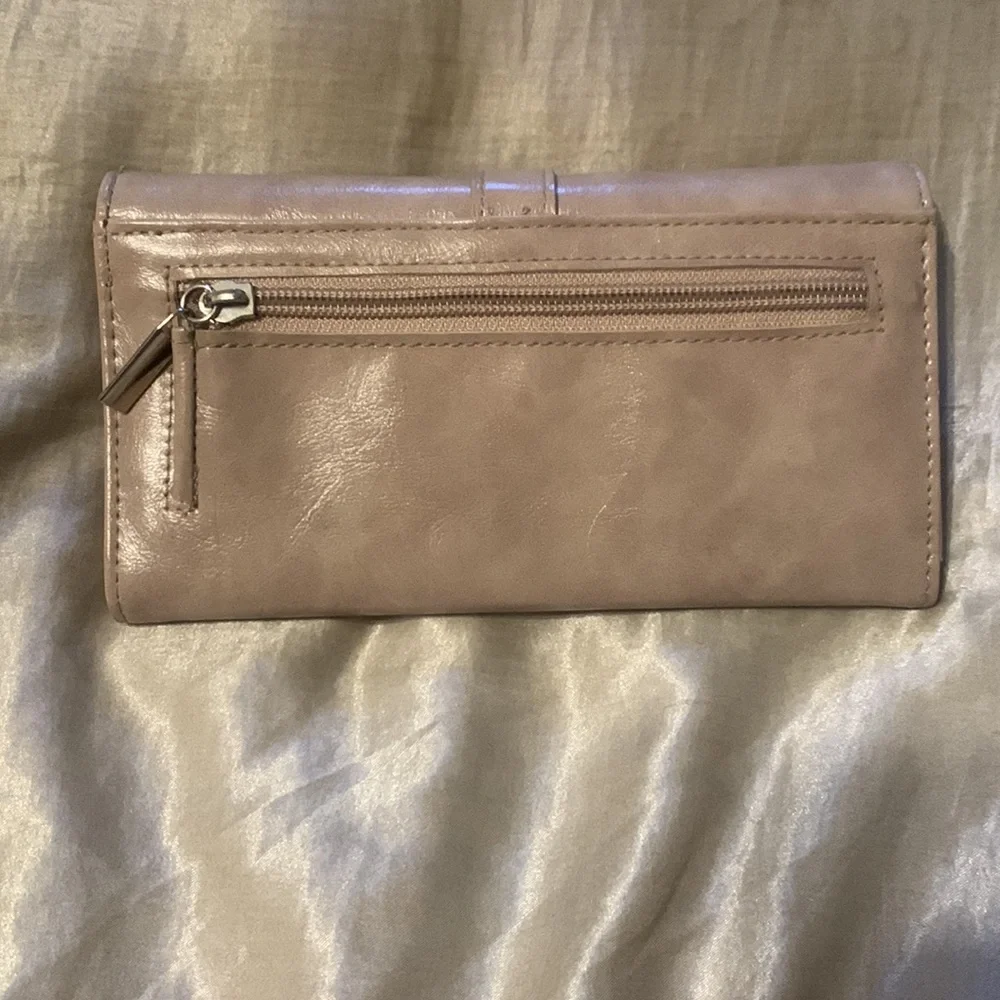 Pink Wallet - Picture 5 of 5